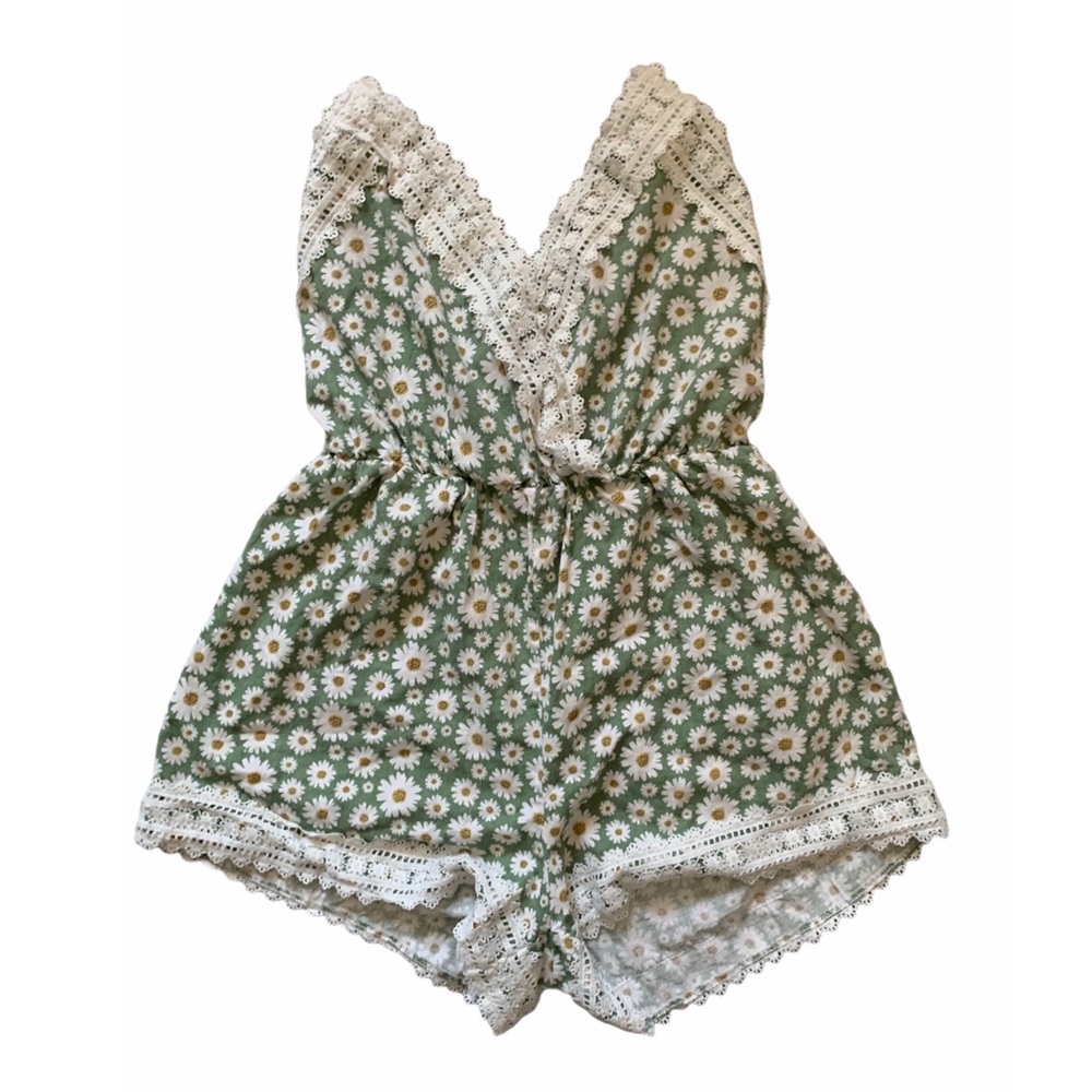 Daisy Romber Medium